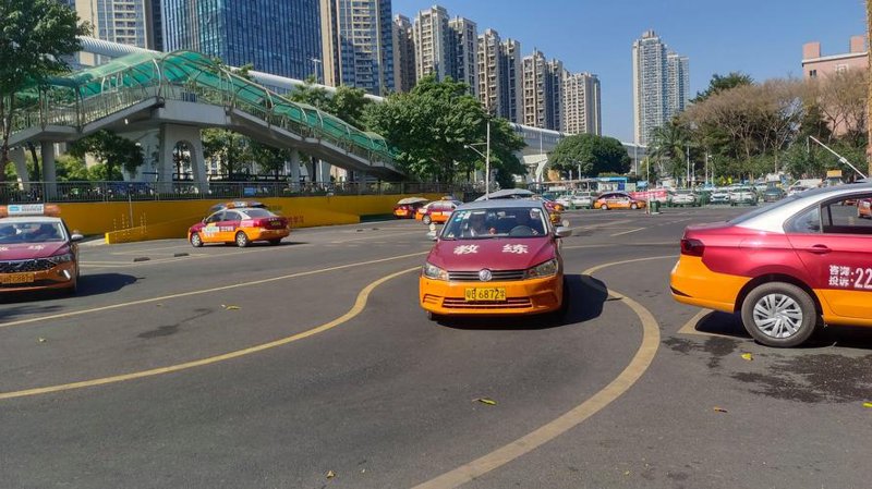 选择靠谱的驾驶员培训课程：一份实用指南